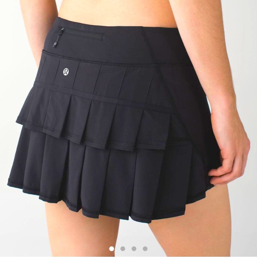 Lululemon Pace Setter pleated tennis skirt